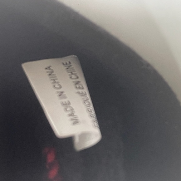 Red Winner gloves - Picture 5 of 6